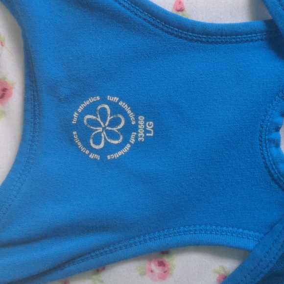 Women's Active wear tank top $16 OBO - Picture 2 of 9